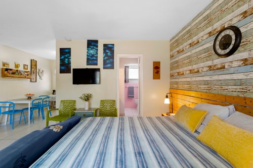 1BR Studio Parking, BBQ, Garden In Hollywood 7 Dwell