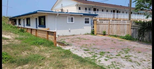 Beachfront Getaway | Dune House + Pets 24 Dwell