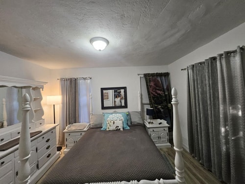 Brickell 2BR Retreat • Patio • Pets OK 22 Dwell