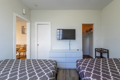 Coastal 2BR Escape | Walk to Beach & 2 Queen Beds 17 Dwell