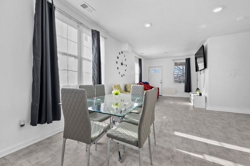 Charming 3-Bedroom Home in Southwest Detroit 1 Dwell