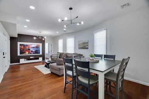 Spacious 4BR Newark Home – Family & Comfort 3 Dwell