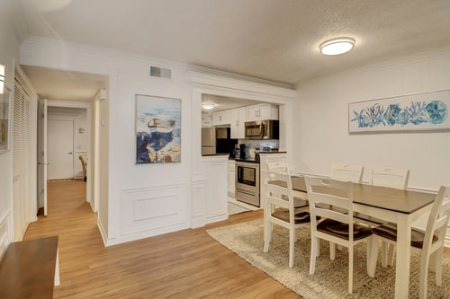 Hilton Head 2BR Townhome | Pool Access 13 Dwell