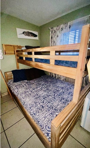 2BR Hollywood Retreat w/ Garden, BBQ & Parking 4 Dwell