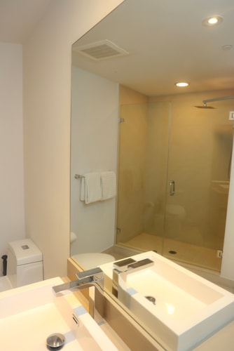 Ocean View Apt on the Beach 2 Bedroom 2 Bath. 37 Dwell