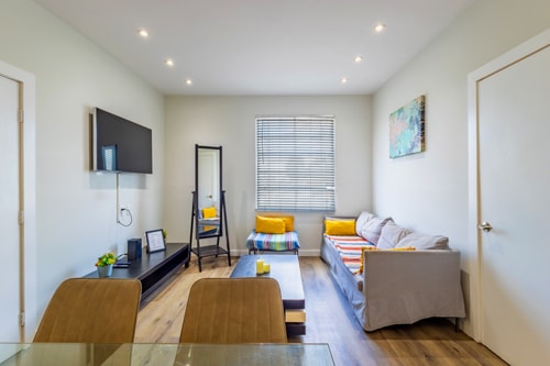 Coastal 2BR Escape | Walk to Beach & 2 Queen Beds 2 Dwell