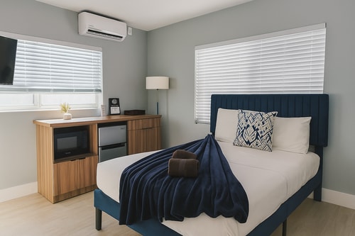 2 Studios for 6 | Dania + Hollywood Beach 2 Dwell