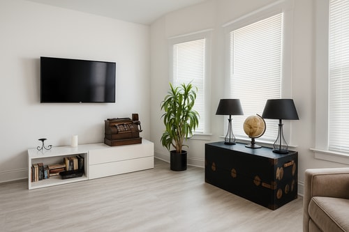 Detroit 4BR Home | Bathtub & Pet Friendly Stay Dwell