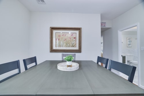 Spacious 4BR Newark Home – Family & Comfort 9 Dwell