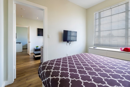 Coastal 2BR Escape | Walk to Beach & 2 Queen Beds 14 Dwell