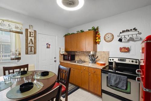 Miami Little Havana 2BR | Skyline Views + Yard 15 Dwell