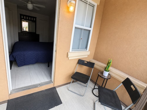 3BR Disney Getaway | Pool, Arcade & Tiki 40 Dwell