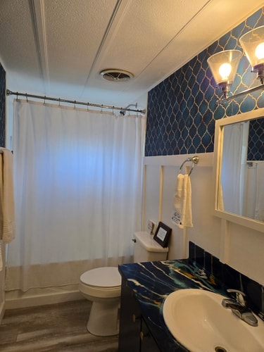 Lakefront 3BR Retreat w/ Shared Dock 5 Dwell