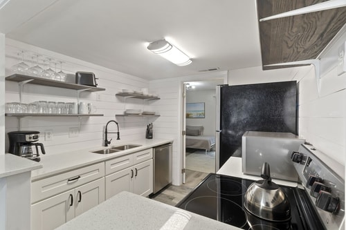 3BR Hilton Head | Sea Turtle Mkt + Pool 2 Dwell