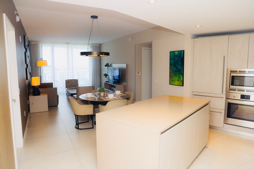 Ocean View Apt on the Beach 2 Bedroom 2 Bath. 5 Dwell