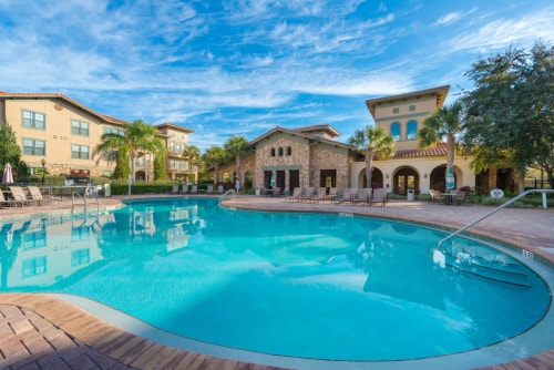 3BR Disney Condo | 3 En-Suites + Pools Dwell