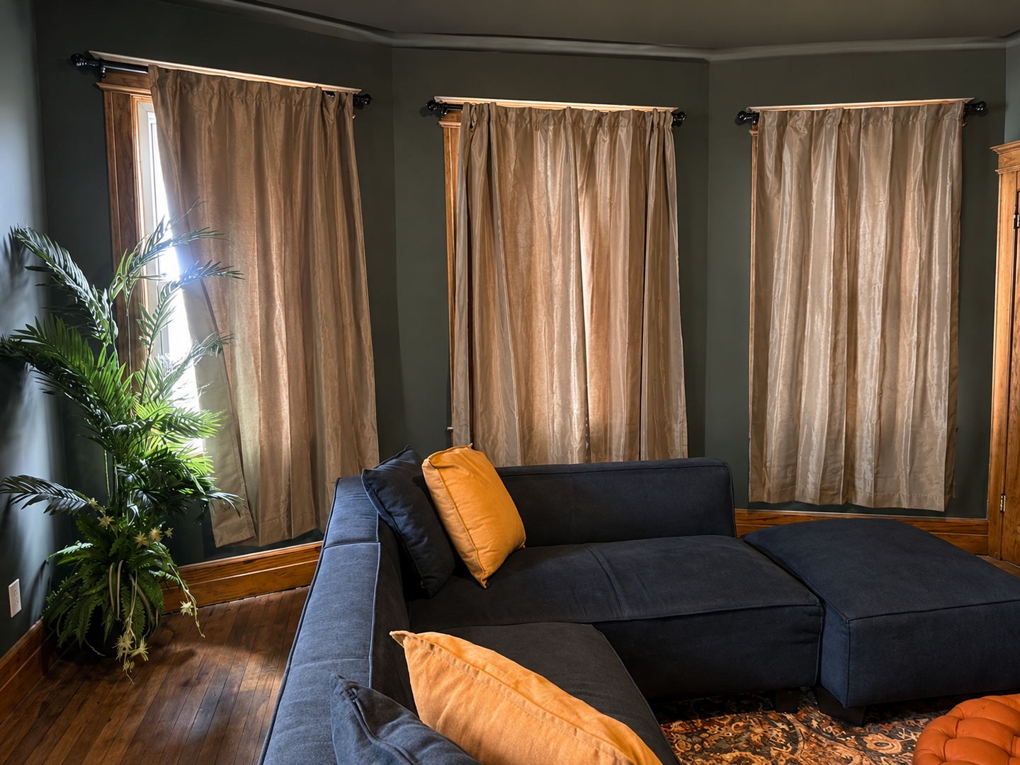 Renovated 3BR Detroit Home | Sleeps 6 Dwell