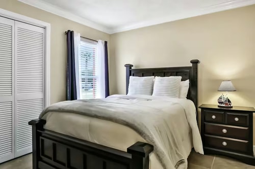 Sarasota 3BR | Pet-Friendly, Fenced Yard 28 Dwell