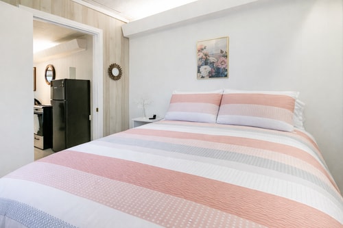 Modern 2BR Apartment • Free Parking • Baden 11 Dwell