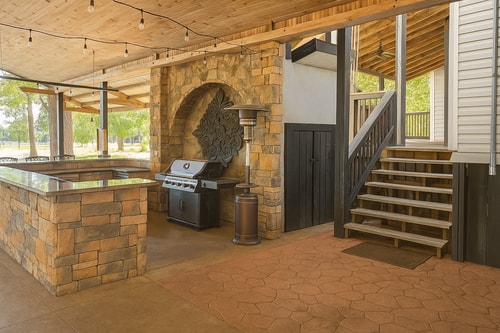 Lake Murray 4BR | Dock + Hot Tub, Gilbert 1 Dwell