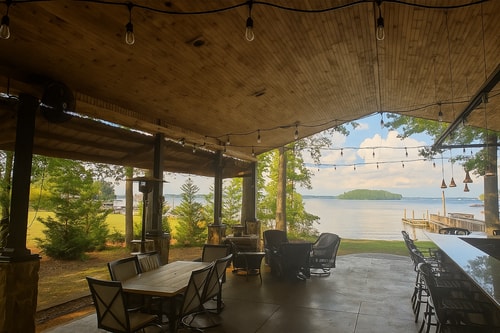 Lake Murray 4BR | Dock + Hot Tub, Gilbert 2 Dwell