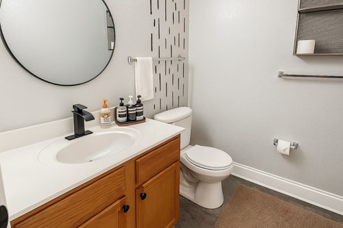 Disney-Area 3BR Townhome | Sleeps 9 | Pool + Gym 9 Dwell