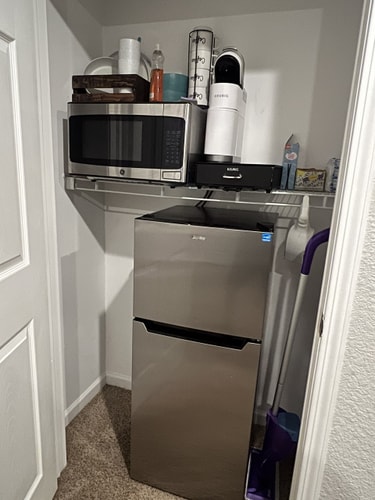 Private En-Suite w/ Kitchenette| Toledo 6 Dwell