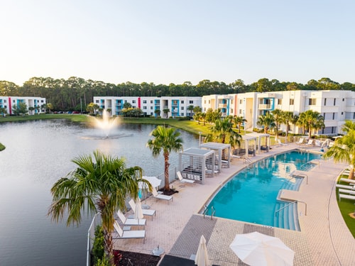 Spacious 3BR | Pool, Gym, Near Beach & Speedway 28 Dwell