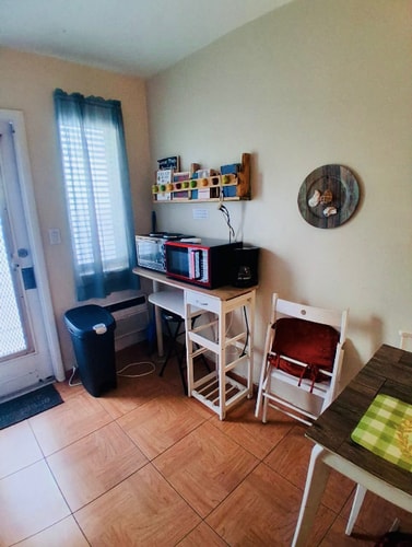 Charming 1BR Hollywood Studio with Garden and BBQ 4 Dwell