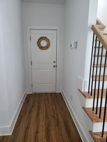 Pet-Friendly Townhouse with Free Parking in TN 13 Dwell