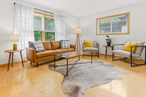 St Paul 6BR | 2 Kitchens + Game Room 3 Dwell