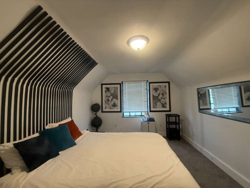 Renovated Detroit 3BR Home | Sleeps 6 15 Dwell