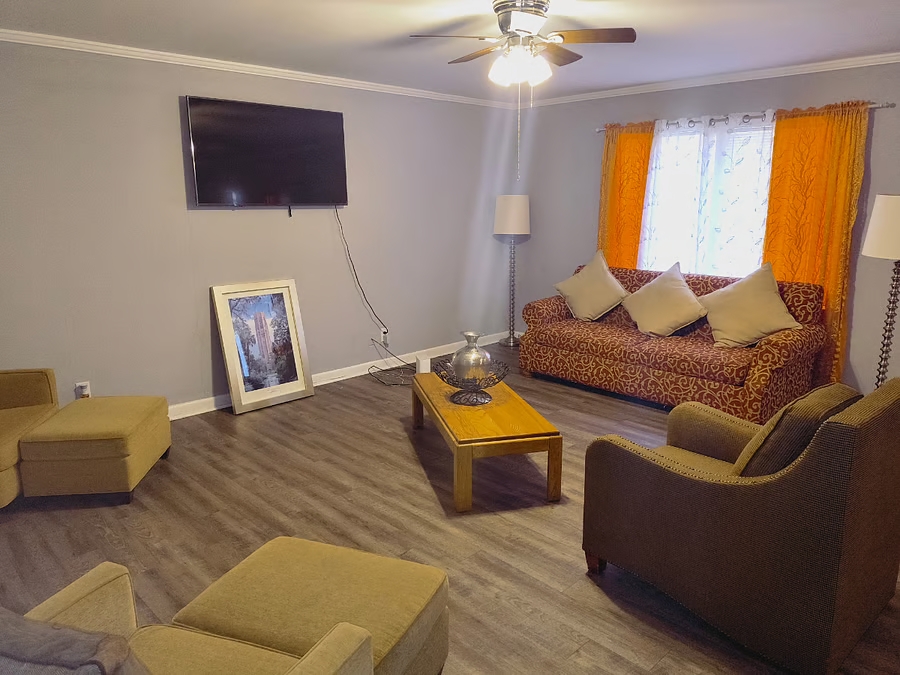 Macon 3BR Duplex | BBQ, Parking & Comfort Dwell