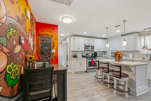 New Orleans 3BR | Murals + BBQ, Near Ferry Dwell