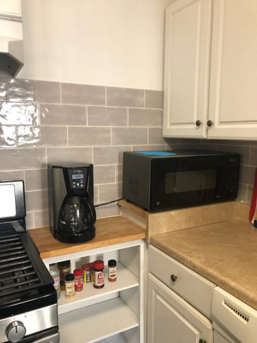 39S1 | Huge 5BR 2BA w/AC & W/D 75ft to Greenline! 1 Dwell