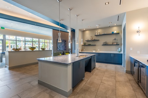 Daytona 2BR | Pool + Free Parking, Pets 11 Dwell