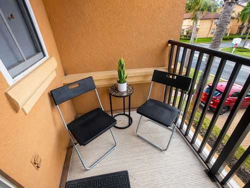 3BR Disney Getaway | Pool, Arcade & Tiki 39 Dwell