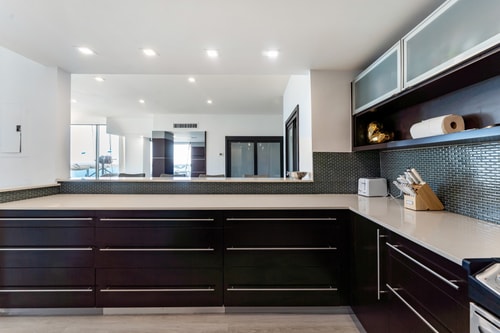 Seaside Penthouse with Pool & Direct Beach Access 15 Dwell