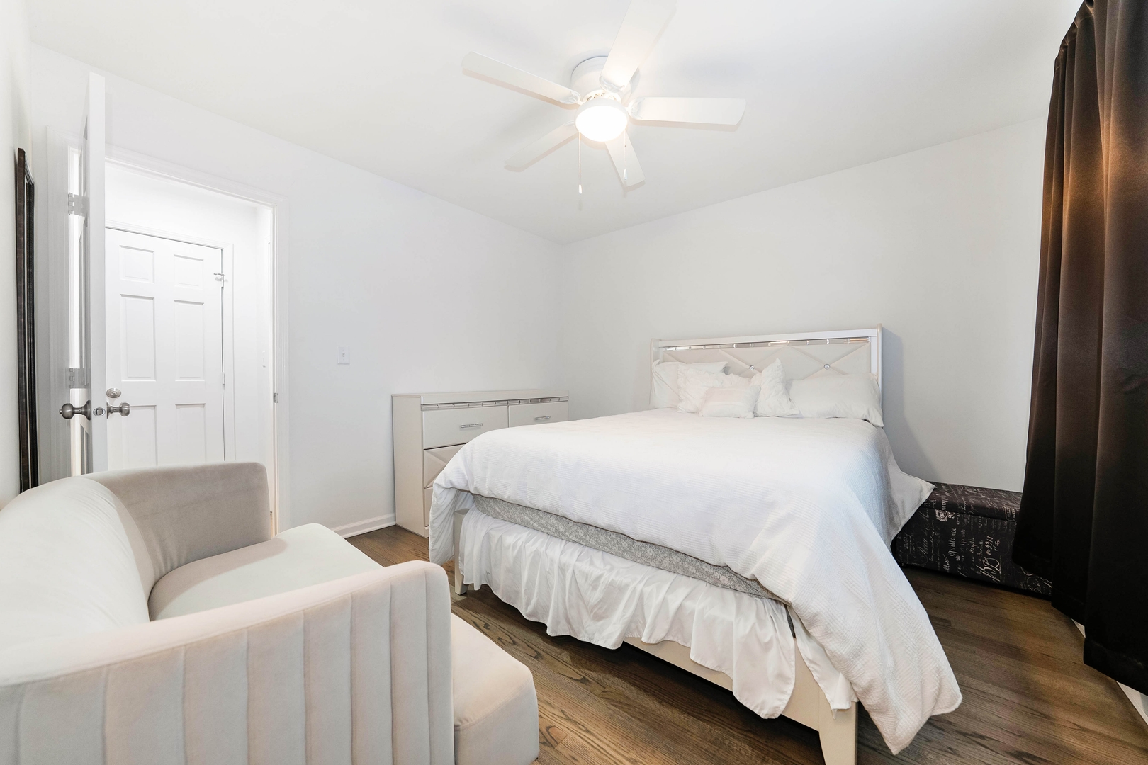 2BR Sandwich Home | Kitchen, TV & Family-Friendly Dwell