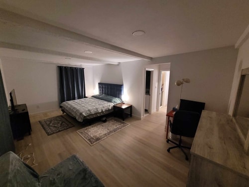 Newport News 4BR | Saltwater Pool & View 20 Dwell