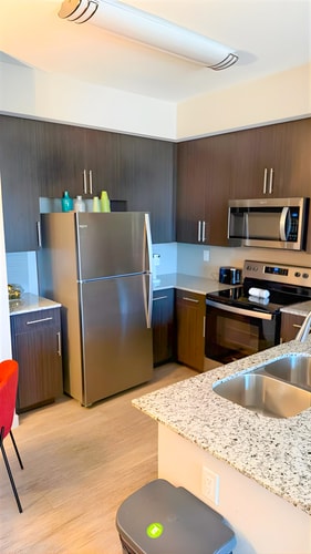 Modern 1BR Condo Near Gulf Coast Town Center 13 Dwell
