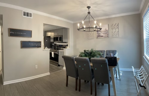 Bright 2BR in Hilton Head | Pool + Parking 3 Dwell