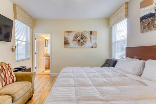 Disney Getaway 6BR | Theater + Game Room 52 Dwell