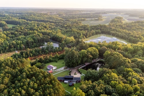 Skippers VA Lakefront 3BR | Dock + Firepit 47 Dwell