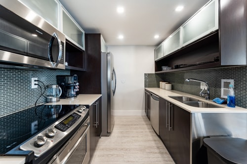 Seaside Penthouse with Pool & Direct Beach Access 11 Dwell