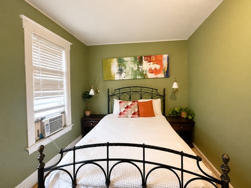 Renovated Detroit 4BR Home | Sleeps 9 8 Dwell