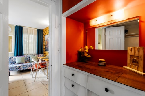 Chic 1BR Studio – Pets Welcome, Garden & BBQ 7 Dwell