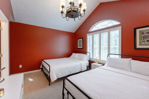 Charming 3-Bed Beach House with bathtub & BBQ 10 Dwell