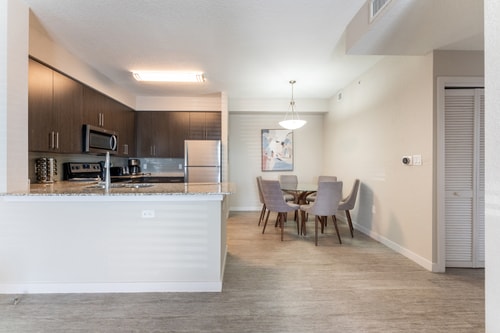 Daytona 2BR | Pool + Free Parking, Pets 14 Dwell