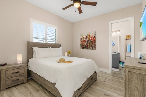 Waterfront 3BR Pool Home in Cape Coral 23 Dwell